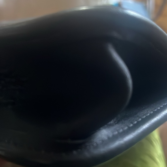 Coach leather briefcase excellent used condition. - Picture 3 of 6